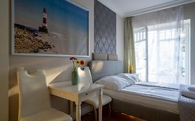 Roomsy Guest House